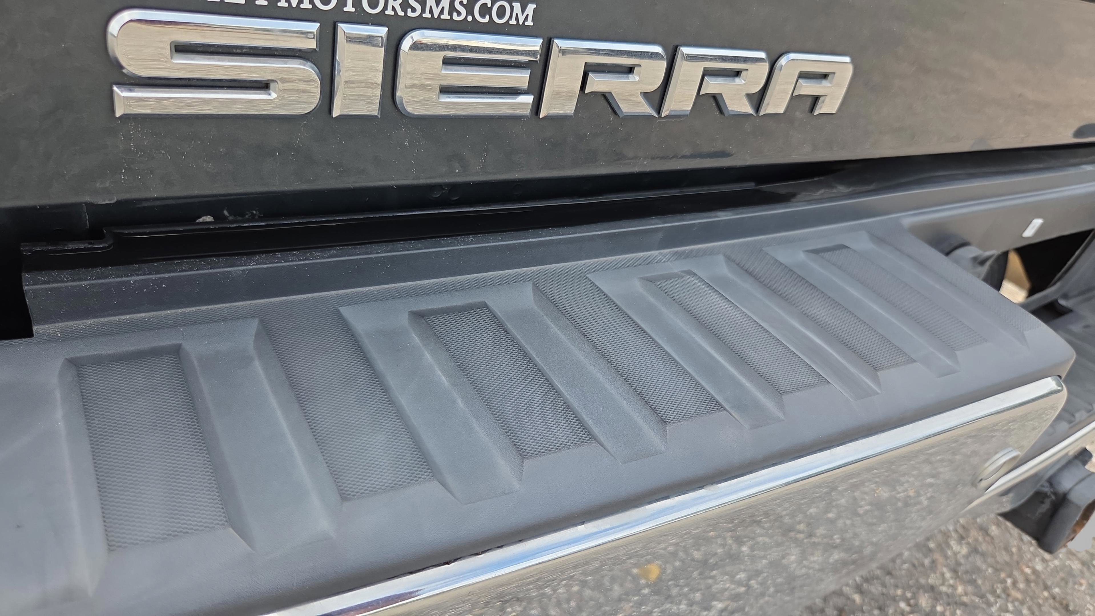 Used 2017 GMC Sierra 1500 SLT AWD/4WD image 30