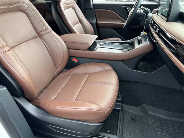 New 2025 Lincoln Aviator Reserve image 9