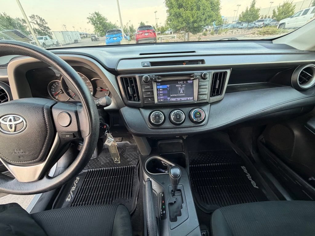 Used 2016 Toyota RAV4 LE AWD/4WD image 26