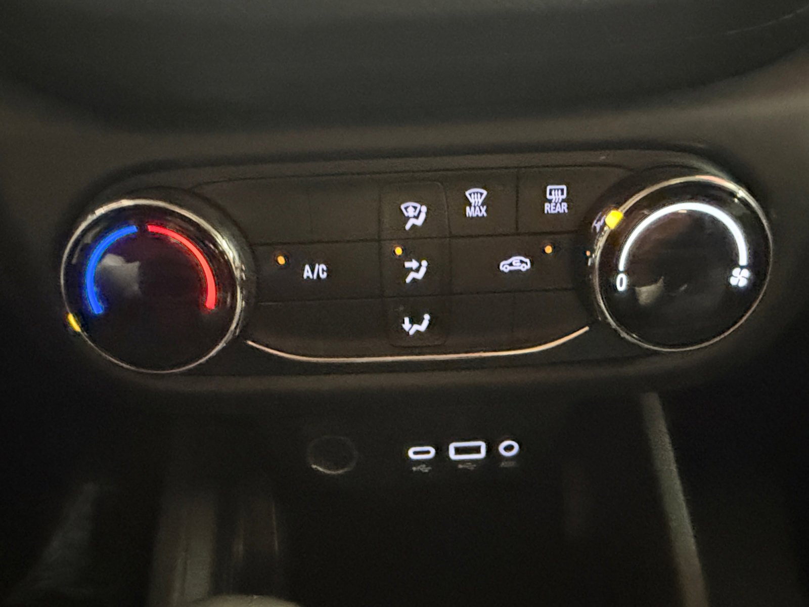 Used 2022 Chevrolet TrailBlazer LS FWD image 19