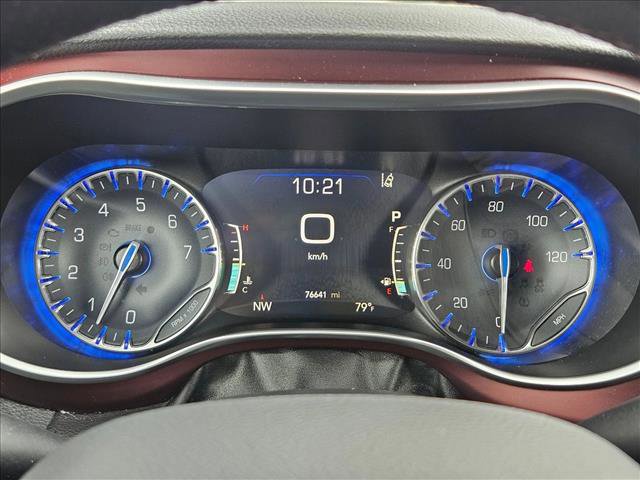 Used 2020 Chrysler Pacifica Limited FWD image 13