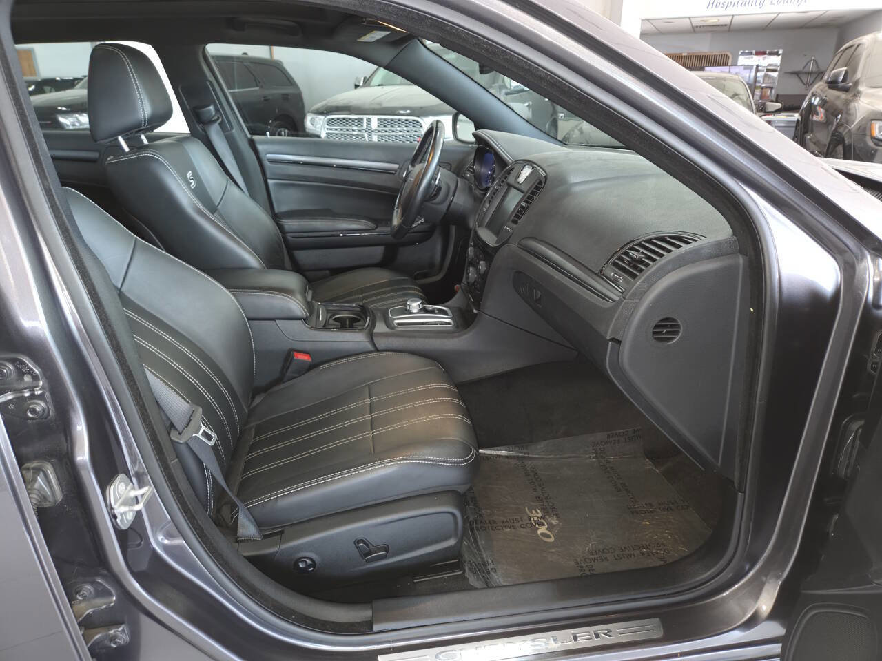 Used 2015 Chrysler 300 S w/ 300S Premium Group RWD image 24
