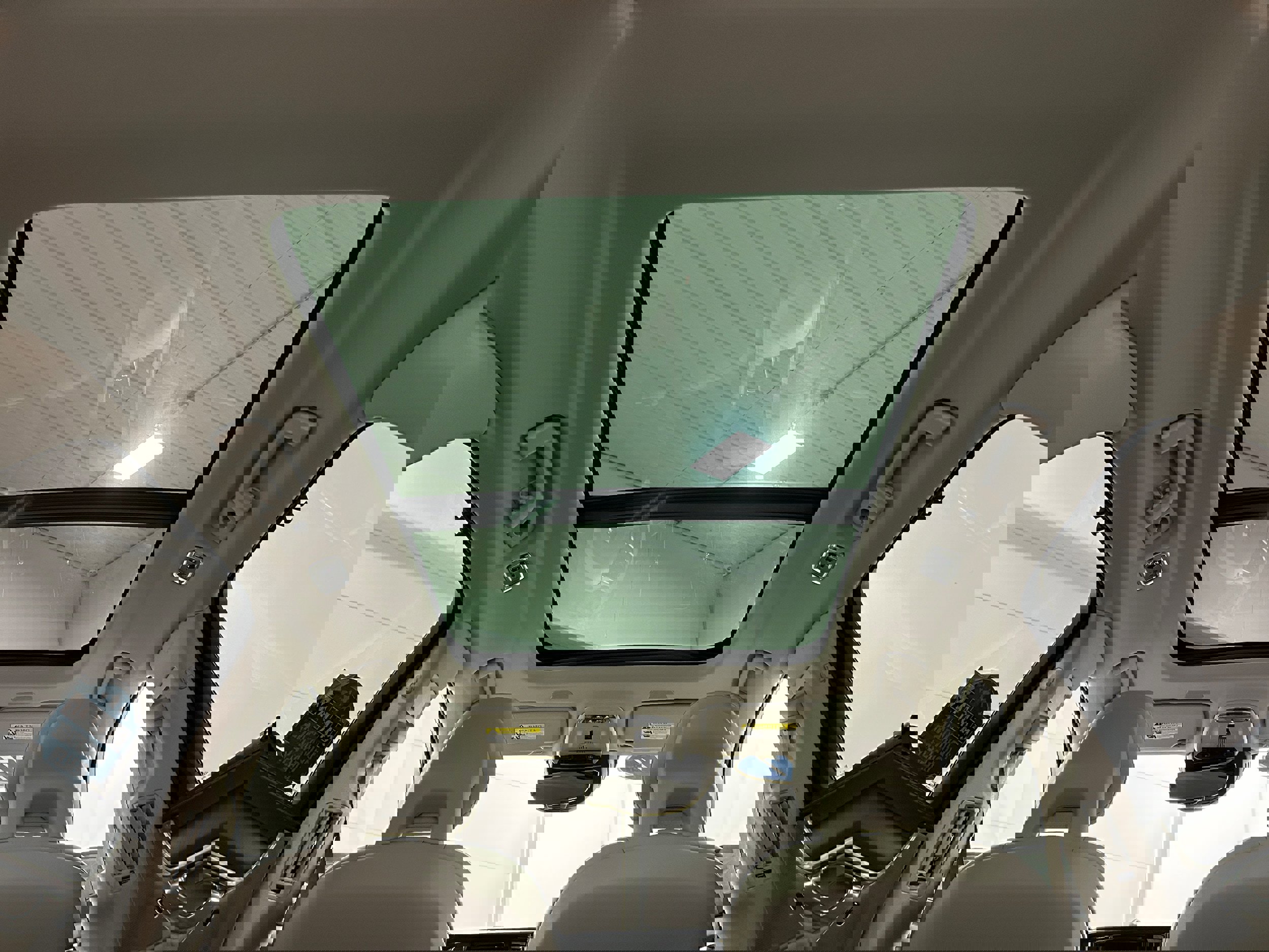 Used 2017 Volvo V90 T6 Cross Country image 25