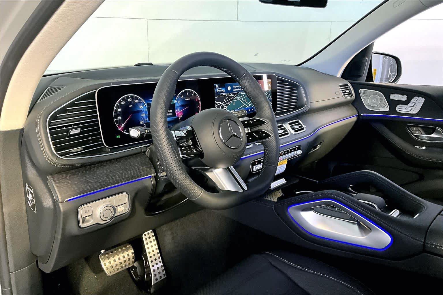 New 2026 Mercedes-Benz GLS 450 4MATIC image 9