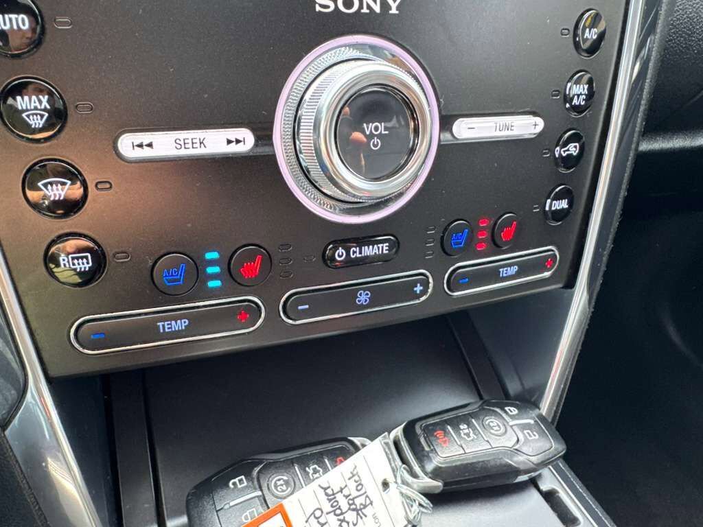 Used 2017 Ford Explorer Sport w/ Equipment Group 401A AWD/4WD image 28