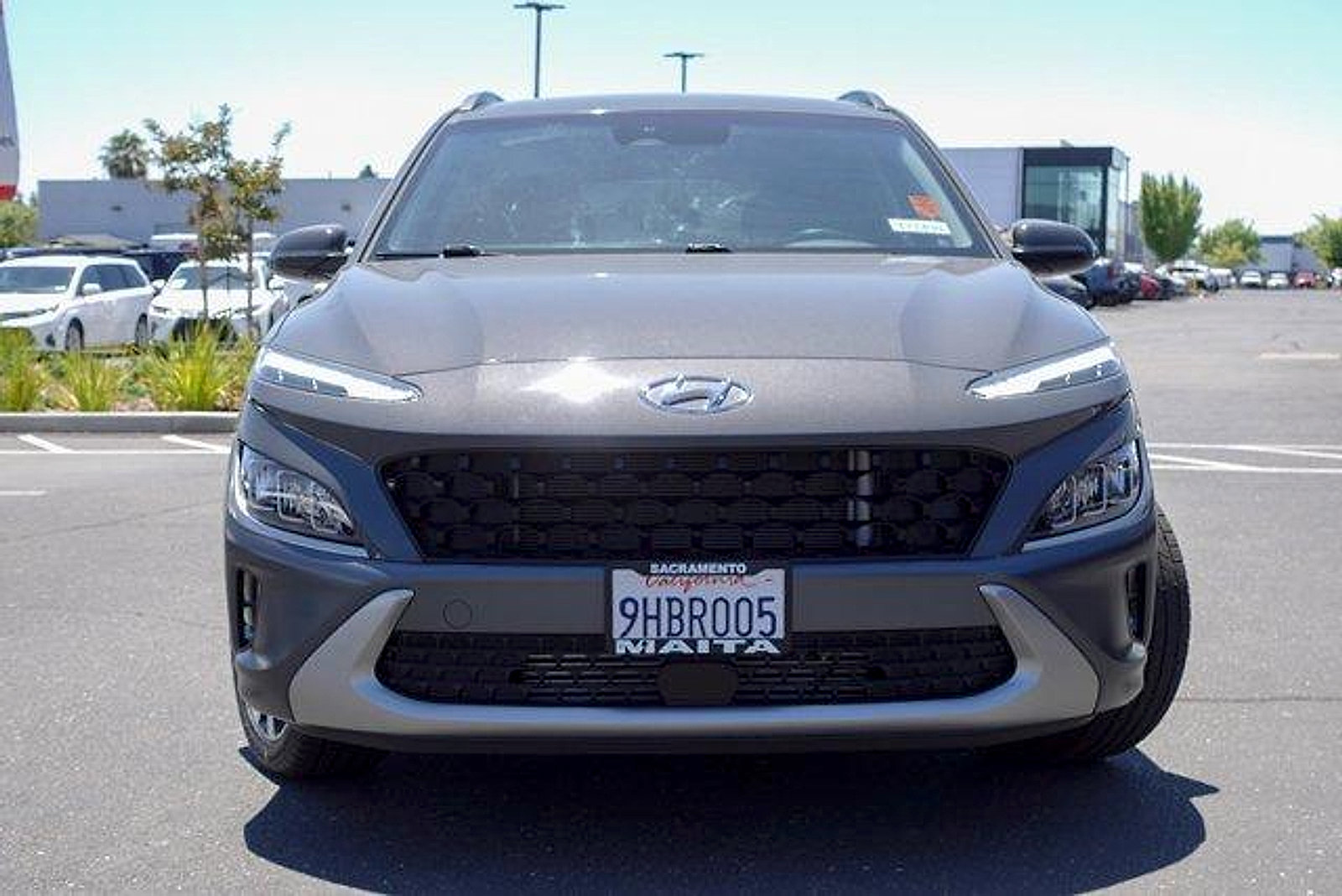 Used 2023 Hyundai Kona Limited FWD image 3