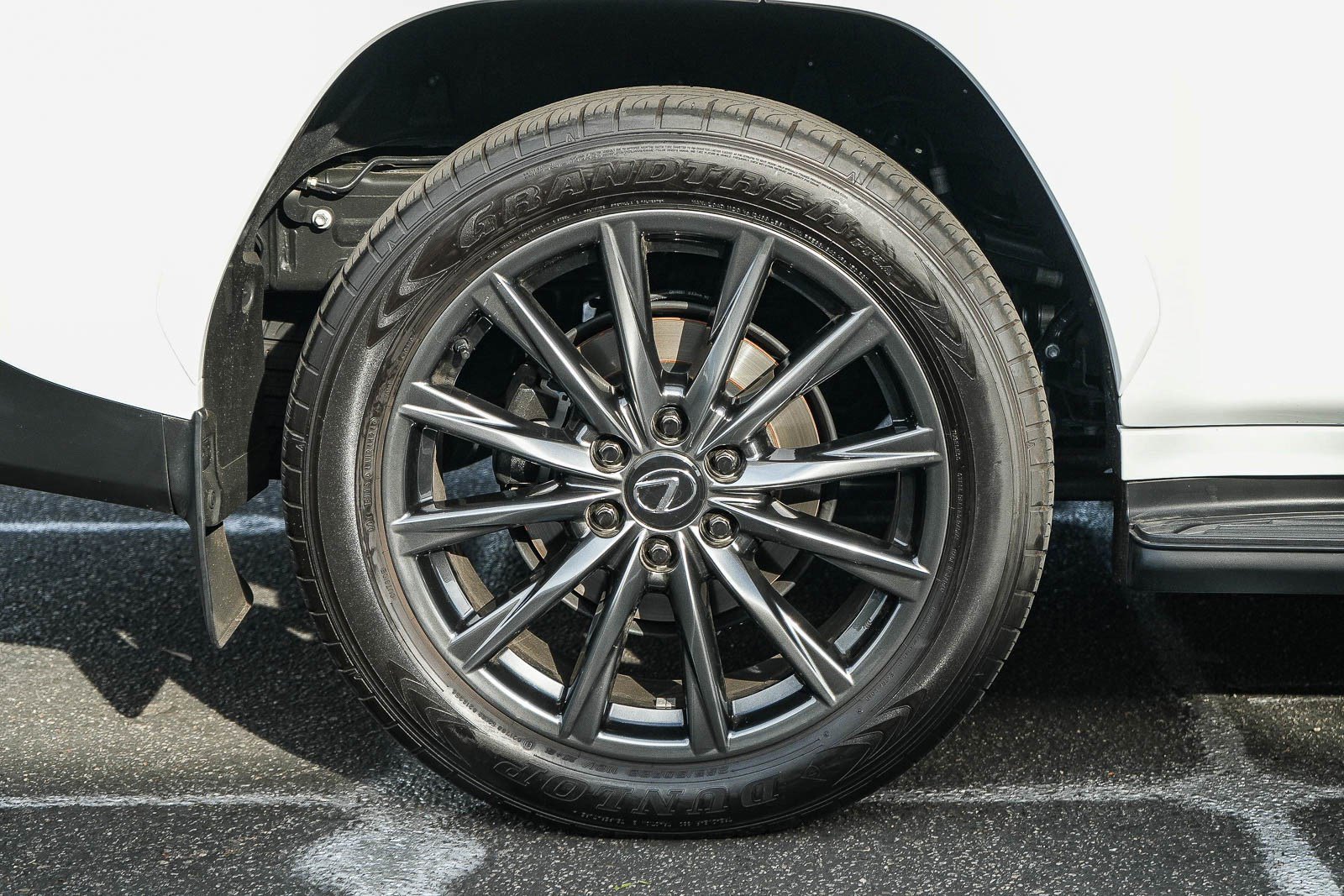 Used 2024 Lexus LX 600 F Sport AWD/4WD image 12