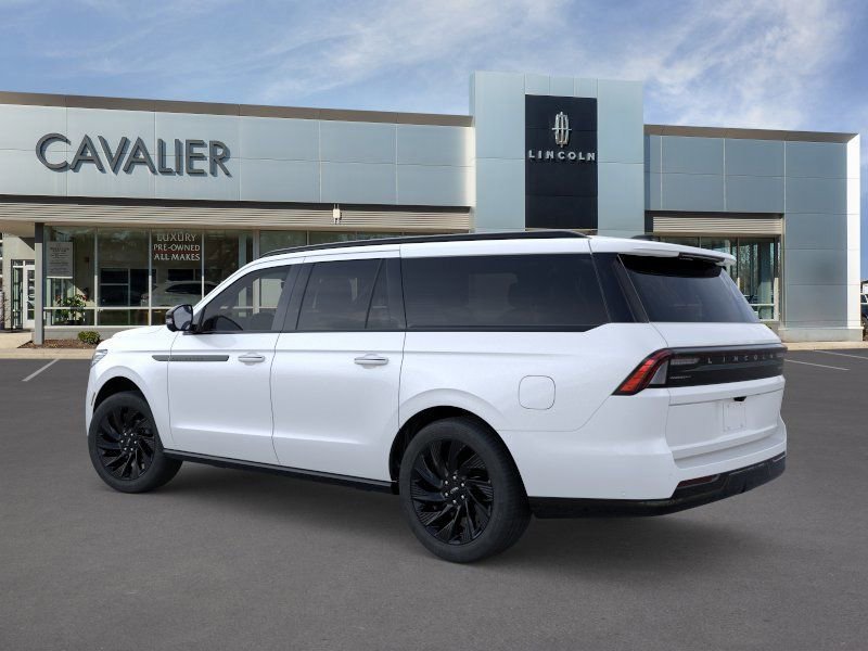New 2026 Lincoln Navigator L Reserve AWD/4WD image 4
