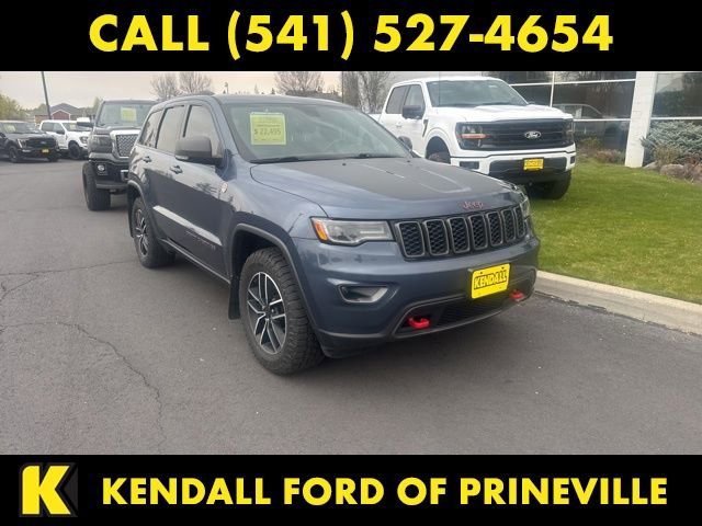 Used 2020 Jeep Grand Cherokee Trailhawk w/ Trailhawk Luxury Group AWD/4WD image 2
