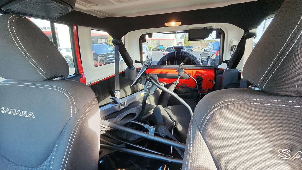 Used 2017 Jeep Wrangler Unlimited Sahara w/ Dual Top Group image 12