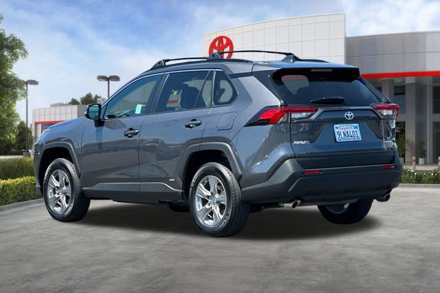Certified 2024 Toyota RAV4 LE AWD/4WD image 7