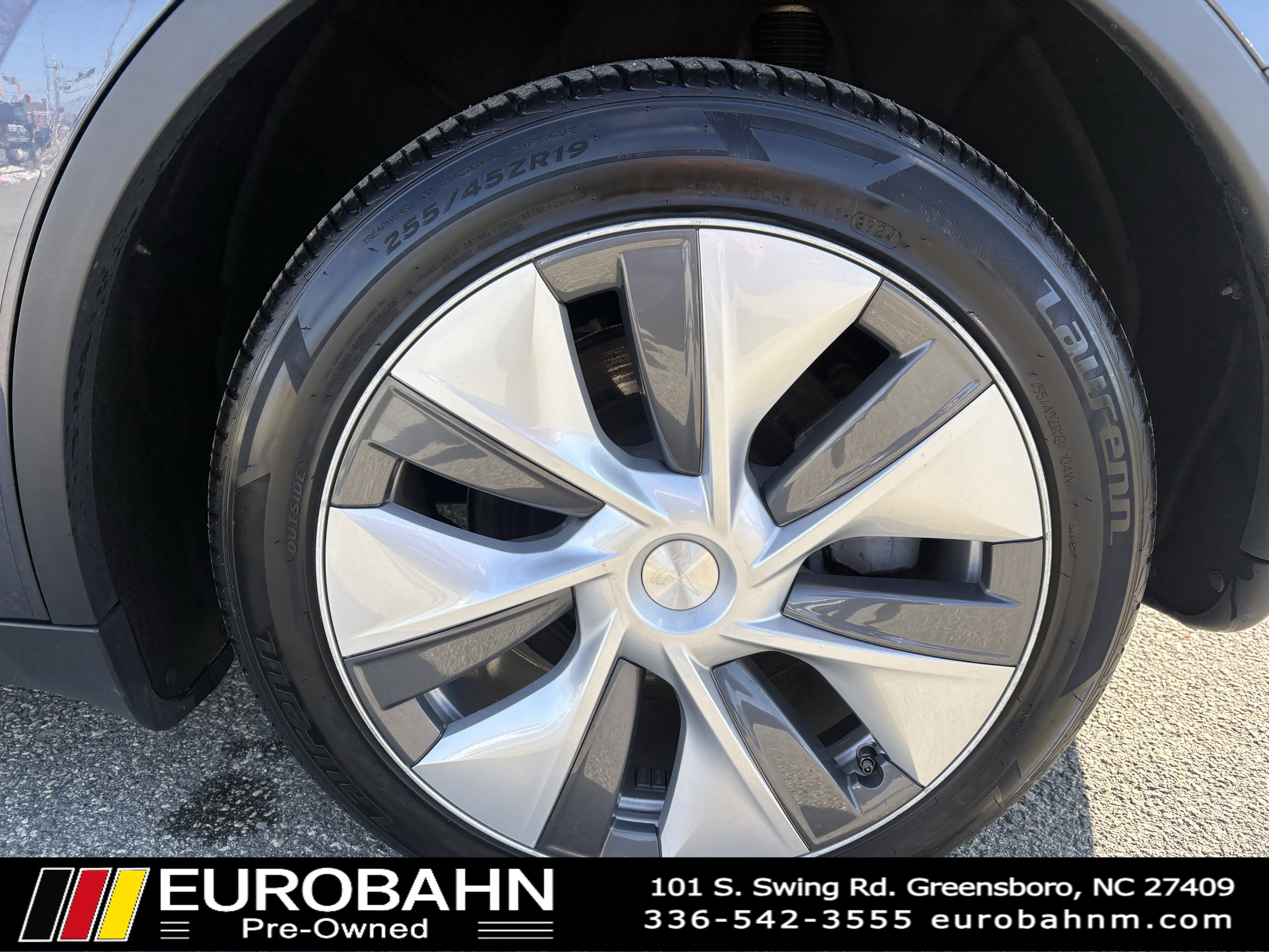 Used 2023 Tesla Model Y Long Range image 33