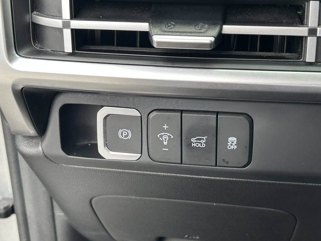 Certified 2024 Hyundai Santa Fe SEL FWD image 28