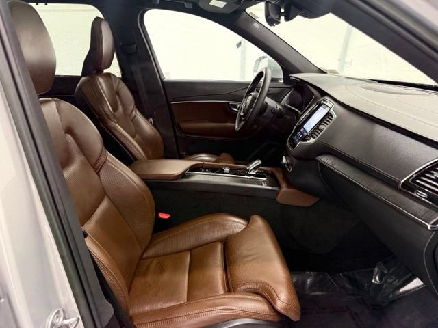 Used 2023 Volvo XC90 B6 Ultimate AWD/4WD image 22