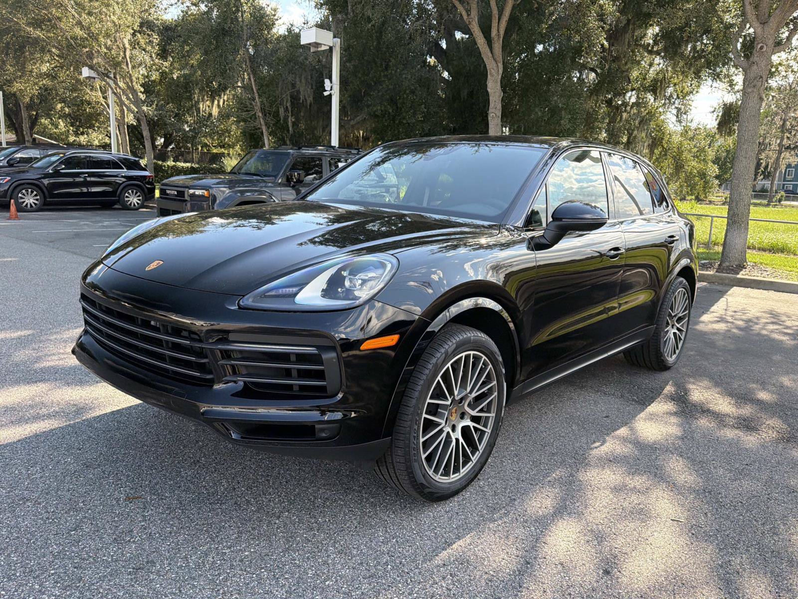 Used 2023 Porsche Cayenne Platinum Edition AWD/4WD image 7