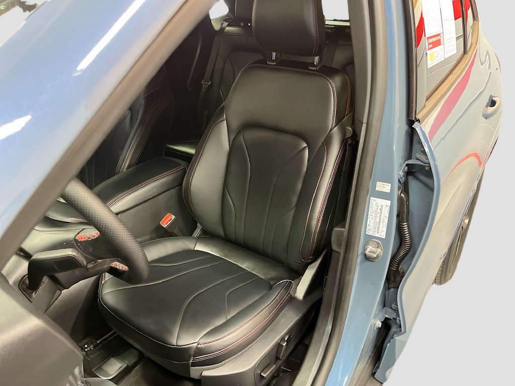 Used 2025 Ford Escape ST-Line Elite w/ Premium Technology Package AWD/4WD image 20