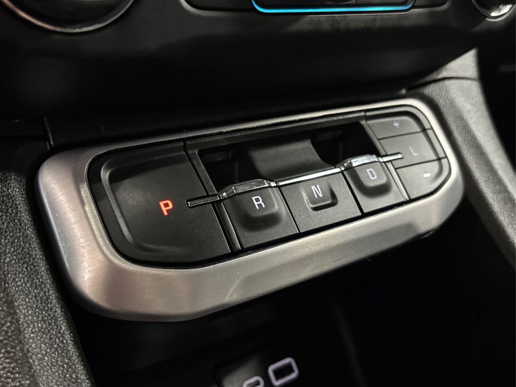 Used 2023 GMC Acadia SLE w/ Driver Convenience Package image 27