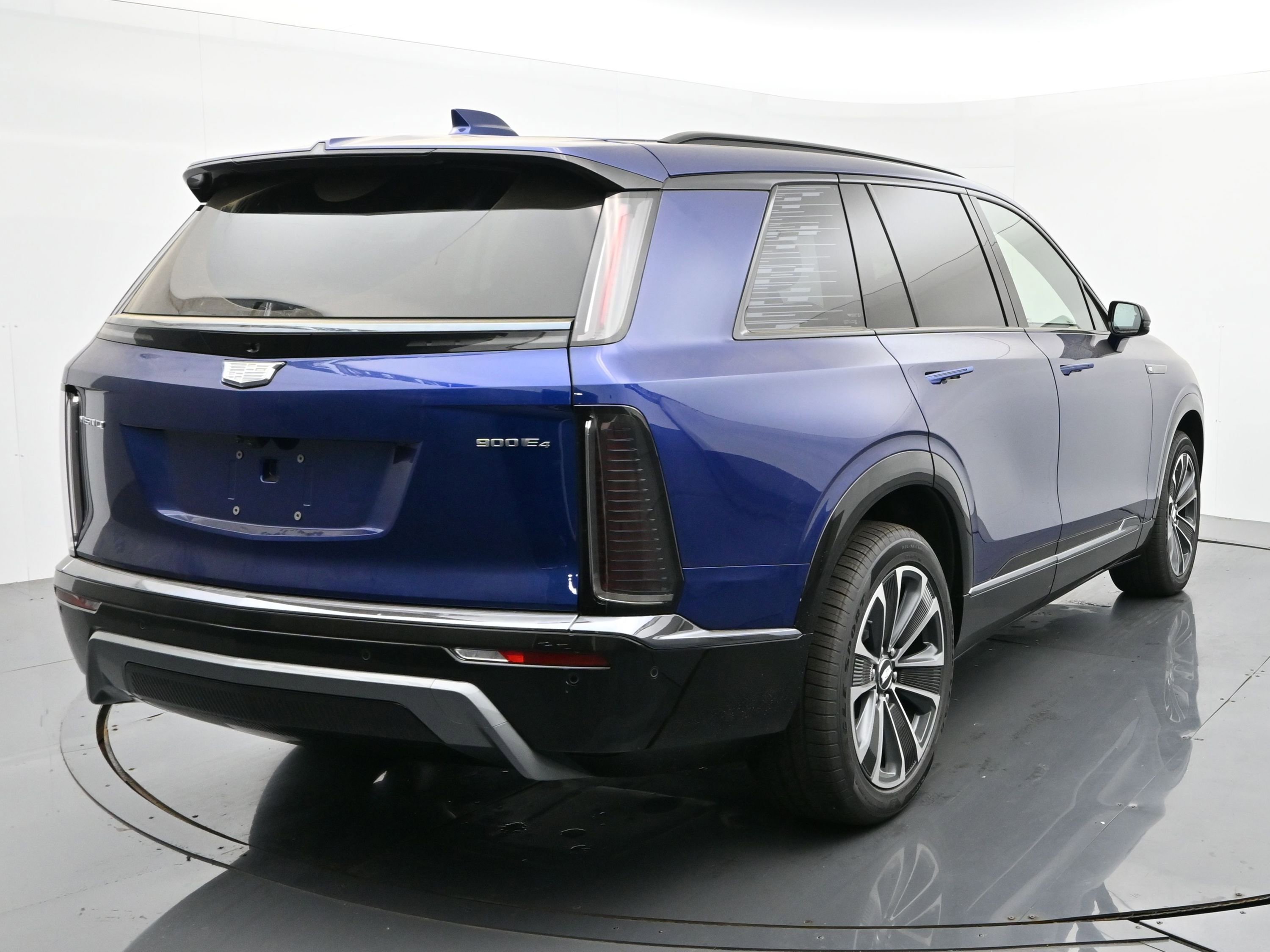 New 2026 Cadillac Vistiq Sport w/ LPO, Premium Carpet Package image 5