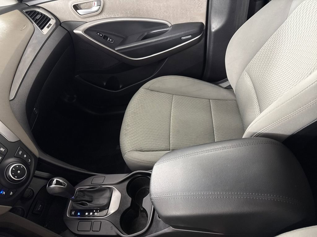 Used 2016 Hyundai Santa Fe Sport image 13