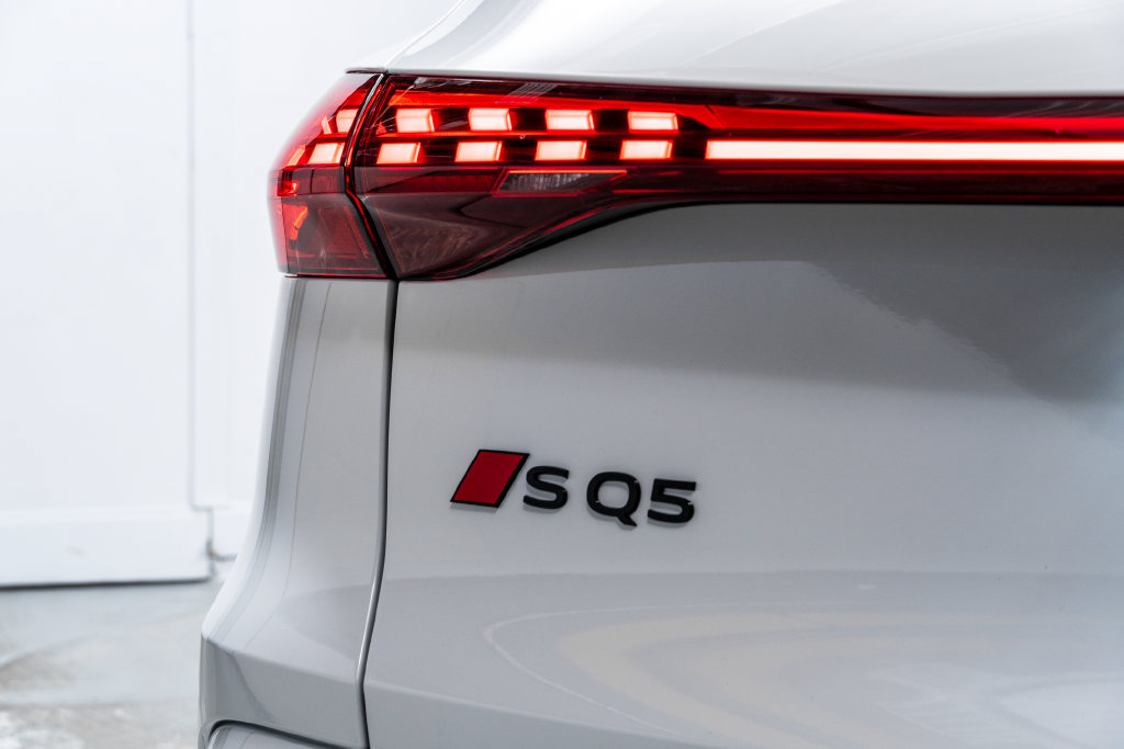 New 2026 Audi SQ5 Premium Plus AWD/4WD image 13
