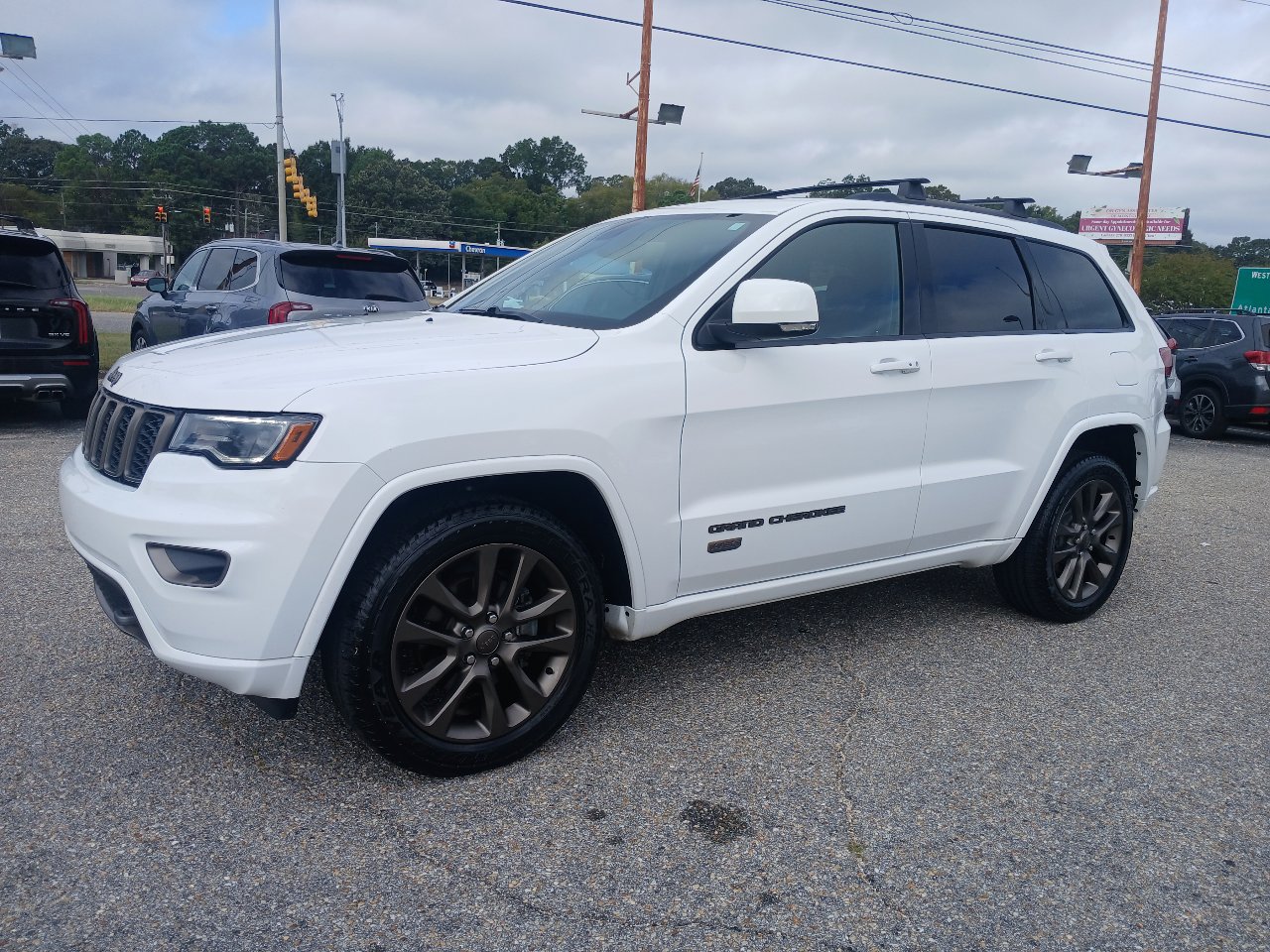 Used 2017 Jeep Grand Cherokee Limited 75th Anniversary image 15