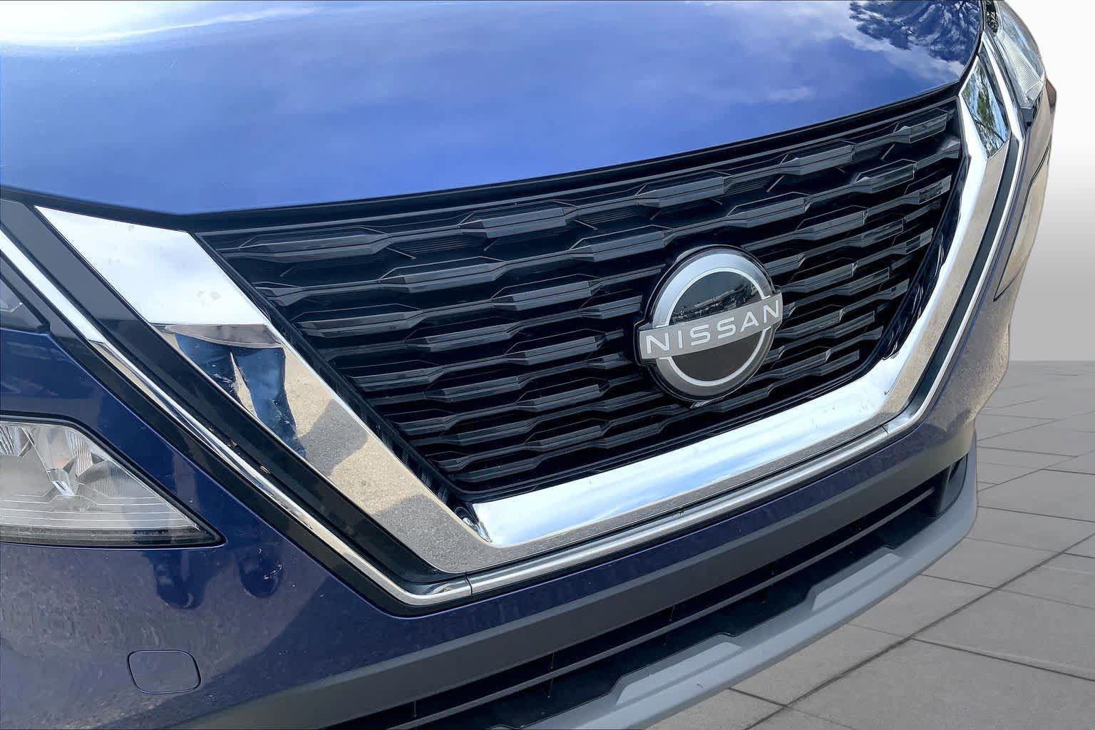 Used 2022 Nissan Rogue SV AWD/4WD image 30