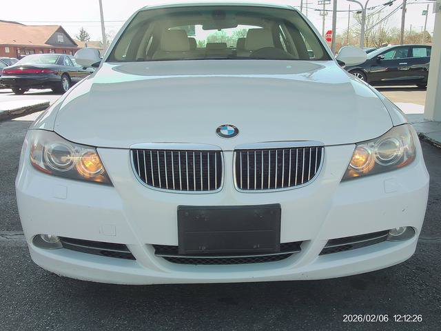 Used 2006 BMW 330i Sedan image 2