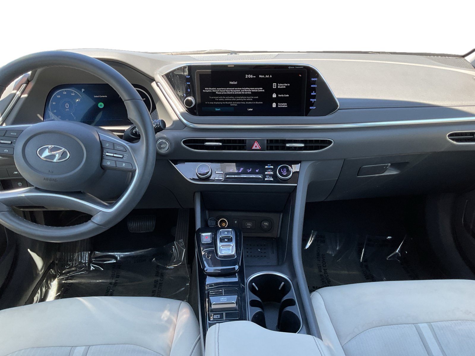 Used 2023 Hyundai Sonata SEL w/ Convenience Package FWD image 10