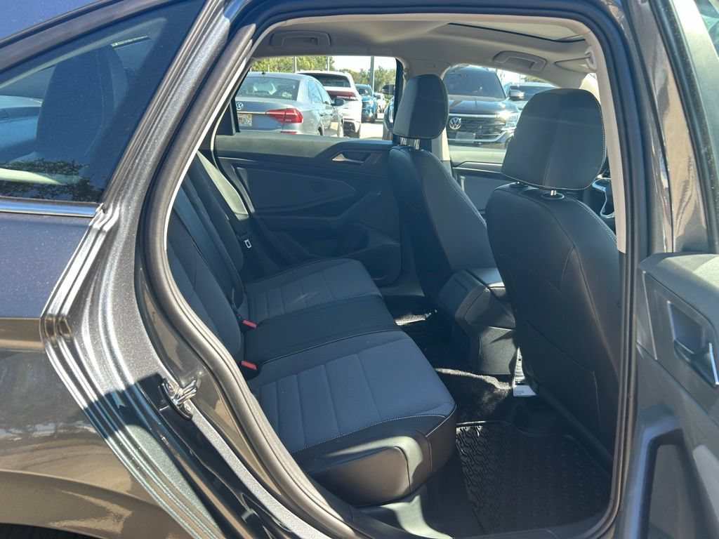 New 2026 Volkswagen Jetta SE FWD image 37