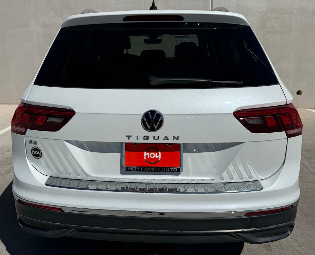 Certified 2023 Volkswagen Tiguan SE w/ Panoramic Sunroof Package FWD image 4