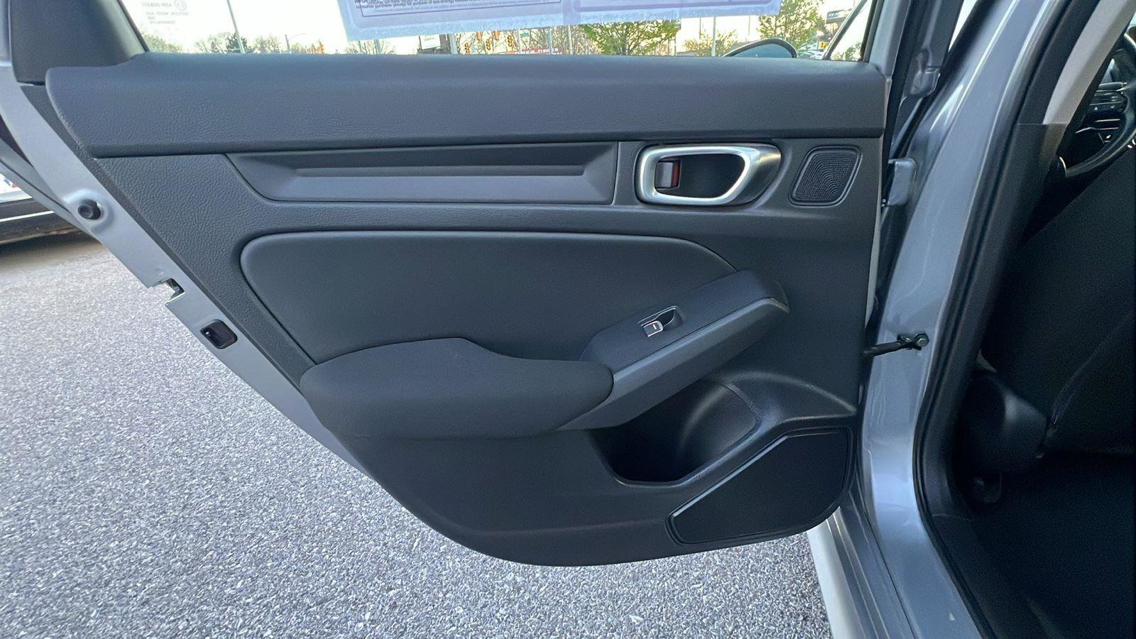 Used 2023 Honda Civic EX image 17