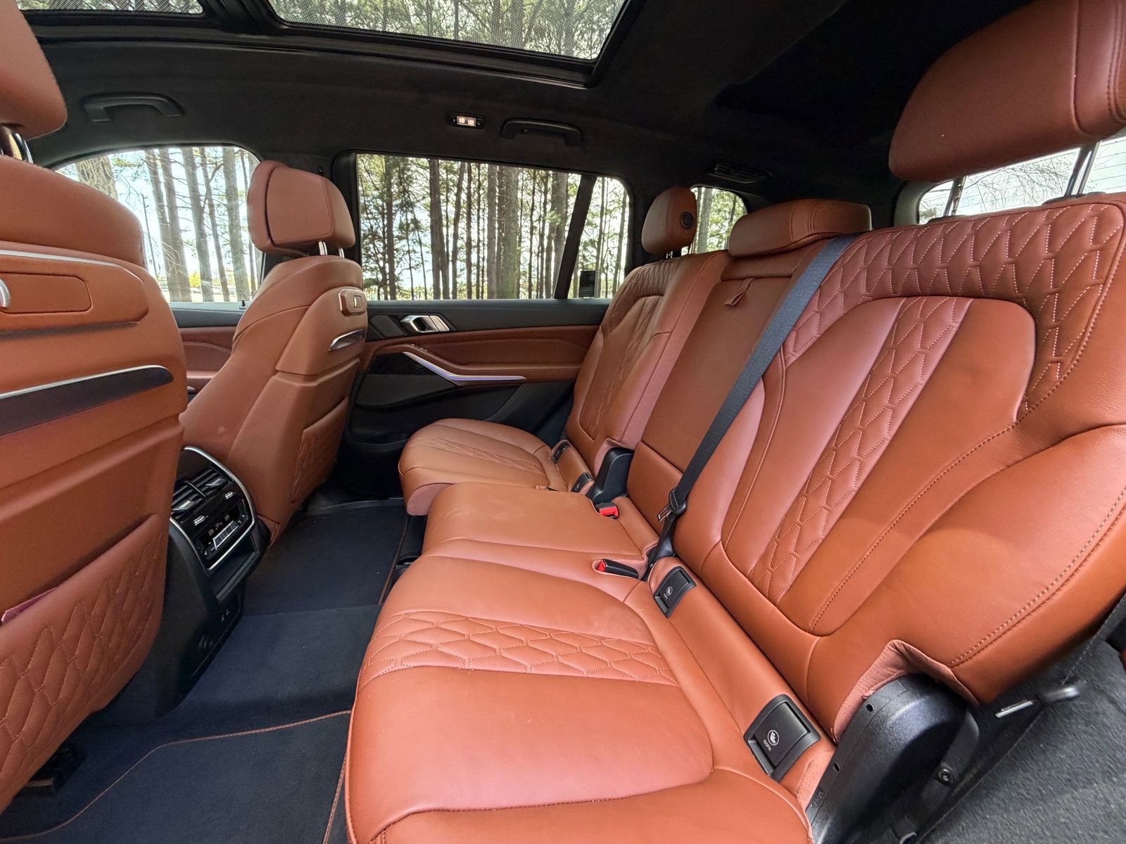 Used 2024 BMW X7 xDrive40i w/ Executive Package image 14