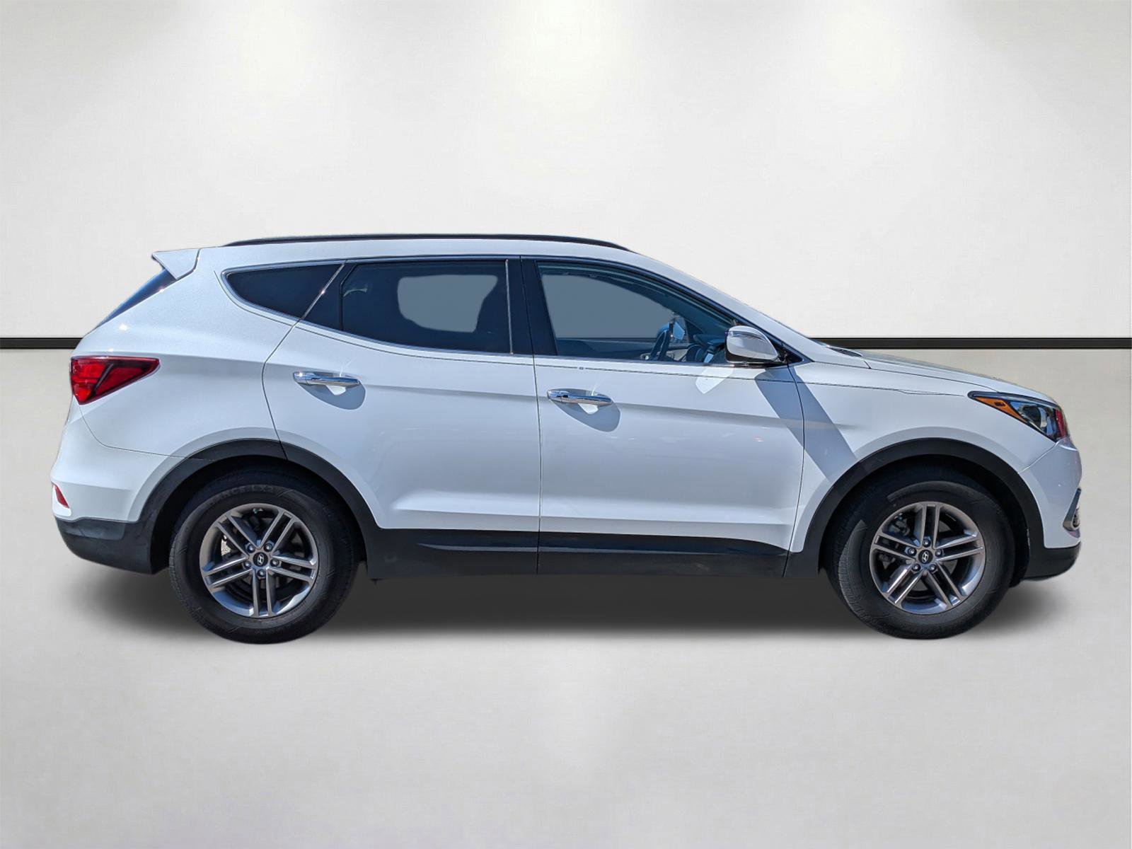 Used 2018 Hyundai Santa Fe Sport w/ 2.4L Tech Package 04 image 3