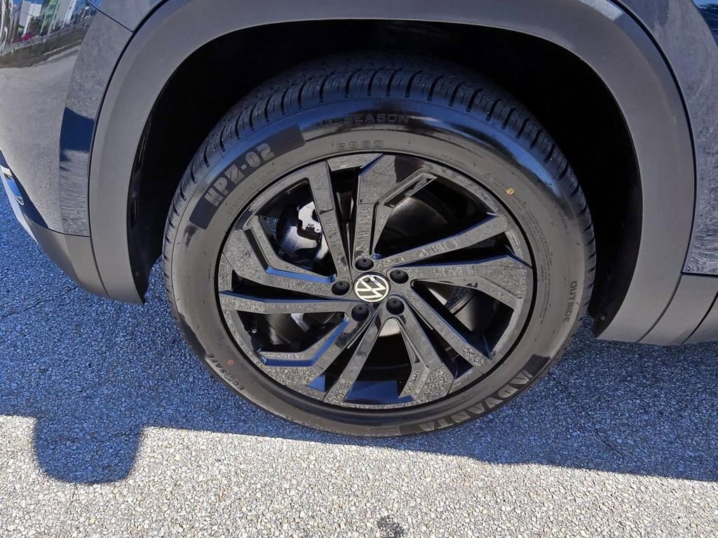 Used 2023 Volkswagen Atlas SE w/ Panoramic Sunroof Package image 10