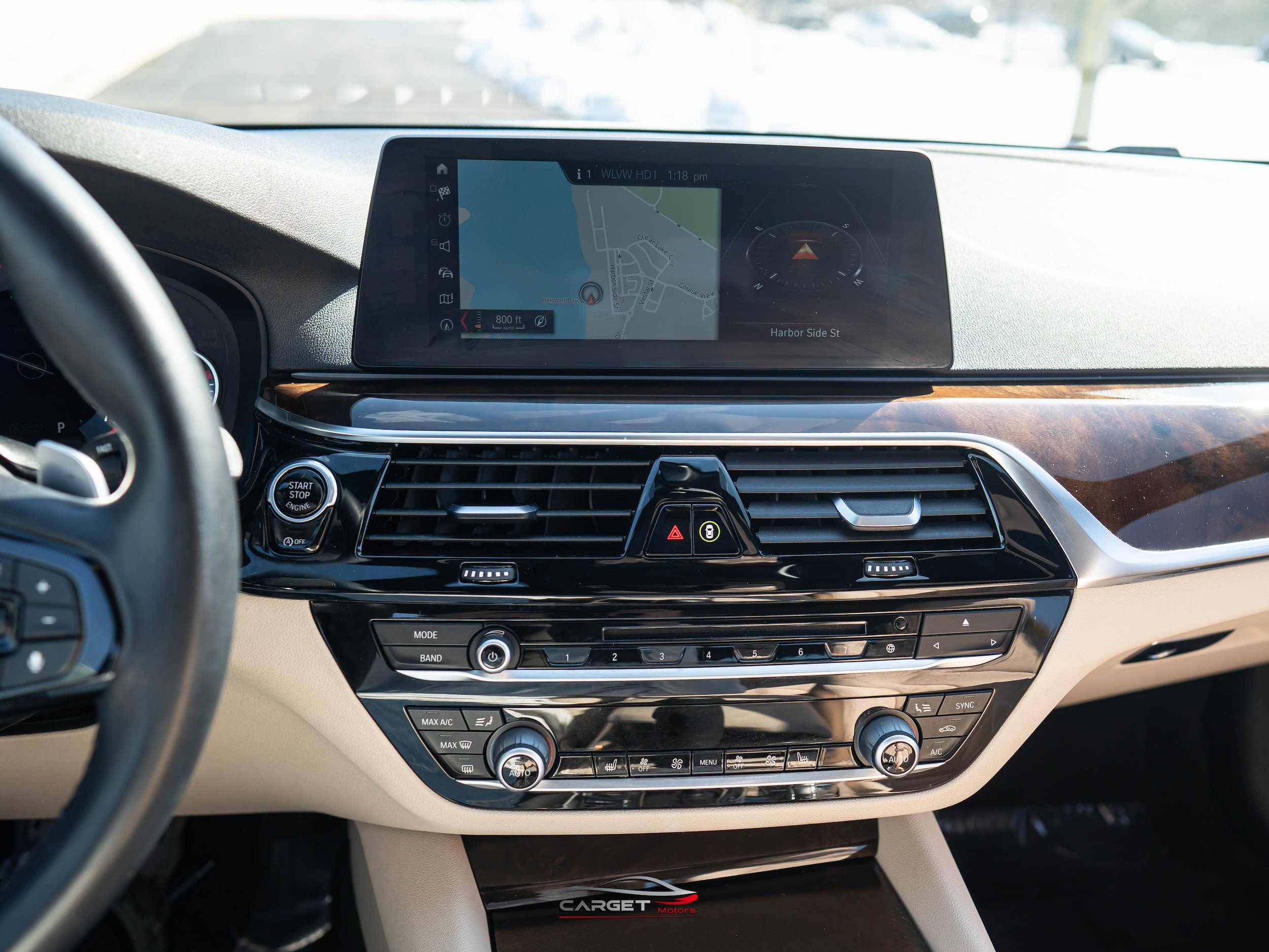 Used 2018 BMW 530i xDrive image 32