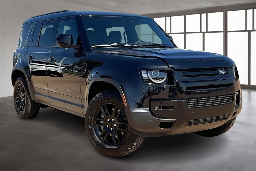 New 2026 Land Rover Defender 110 S image 2