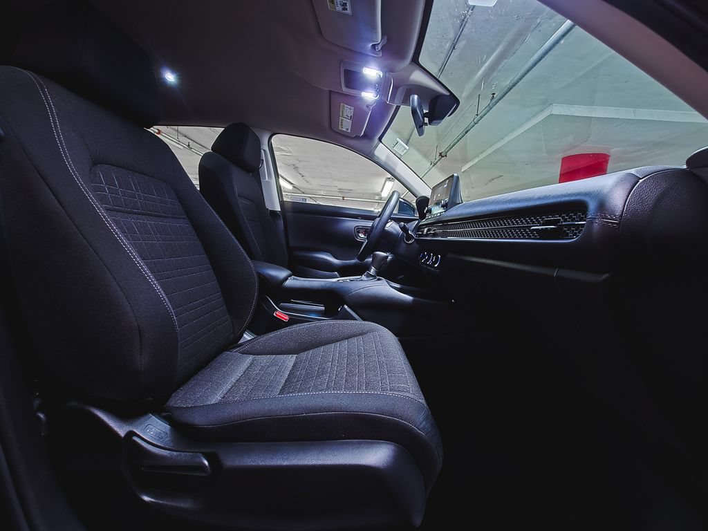 Used 2023 Honda HR-V LX image 31