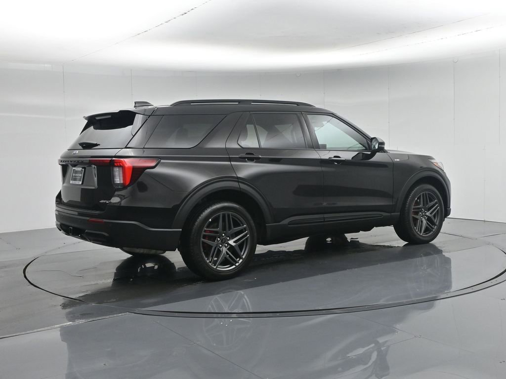 Used 2025 Ford Explorer ST-Line w/ ST-Line Street Pack image 30