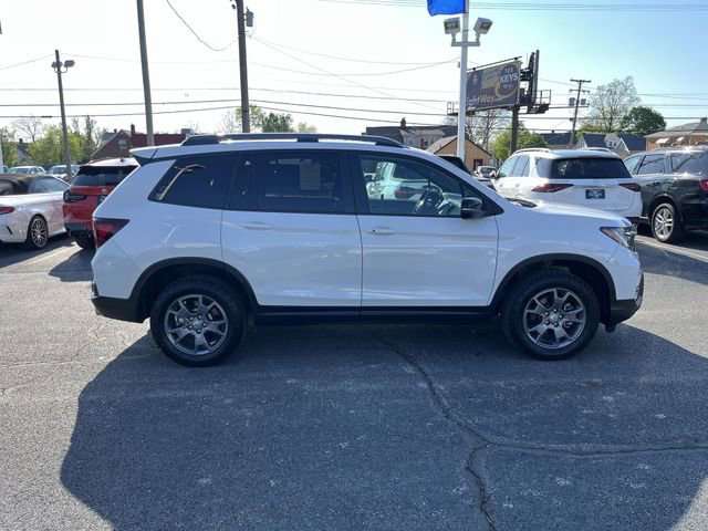 Used 2024 Honda Passport TrailSport image 11