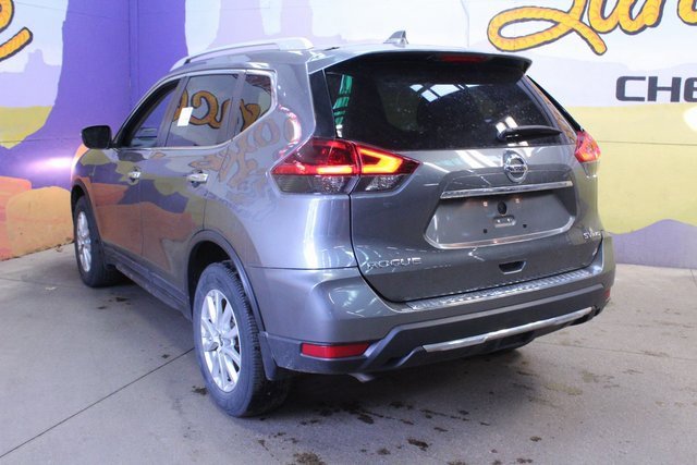 Used 2020 Nissan Rogue SV image 6