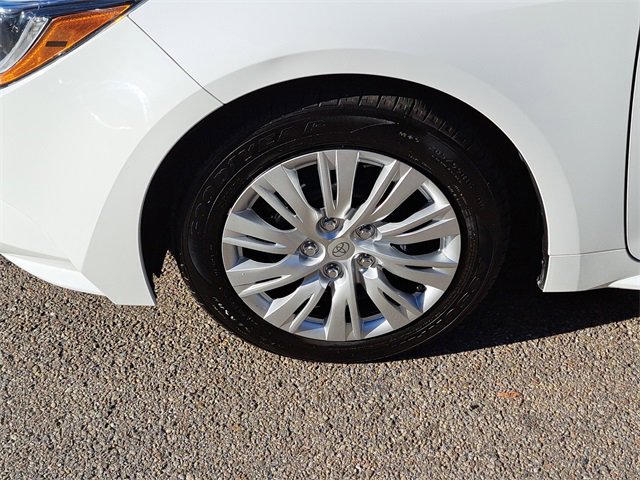 Used 2024 Toyota Corolla LE image 9
