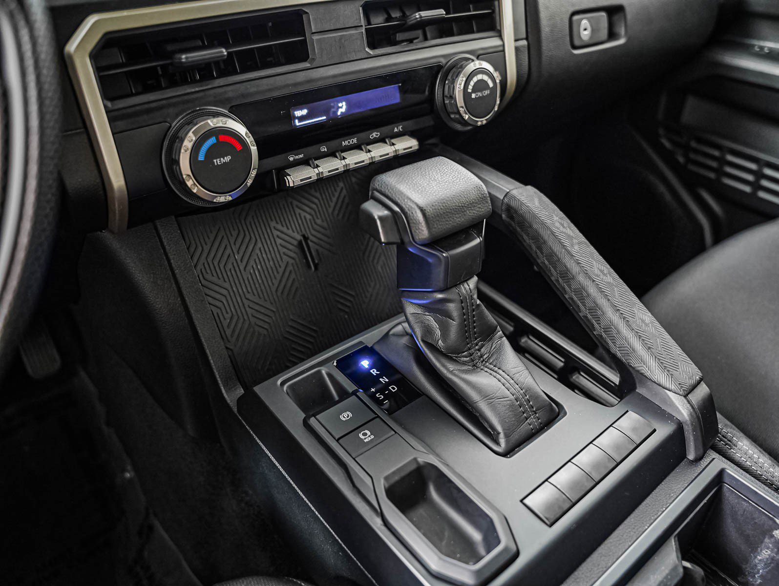 Used 2024 Toyota Tacoma SR RWD image 19