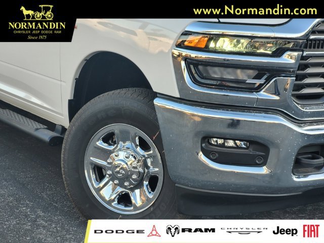 New 2026 RAM 2500 Tradesman AWD/4WD image 3