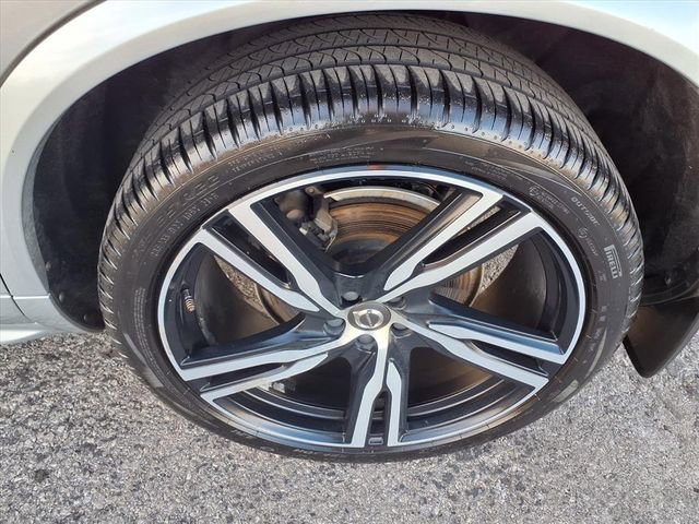 Used 2019 Volvo XC90 T5 R-Design w/ Advanced Package image 32