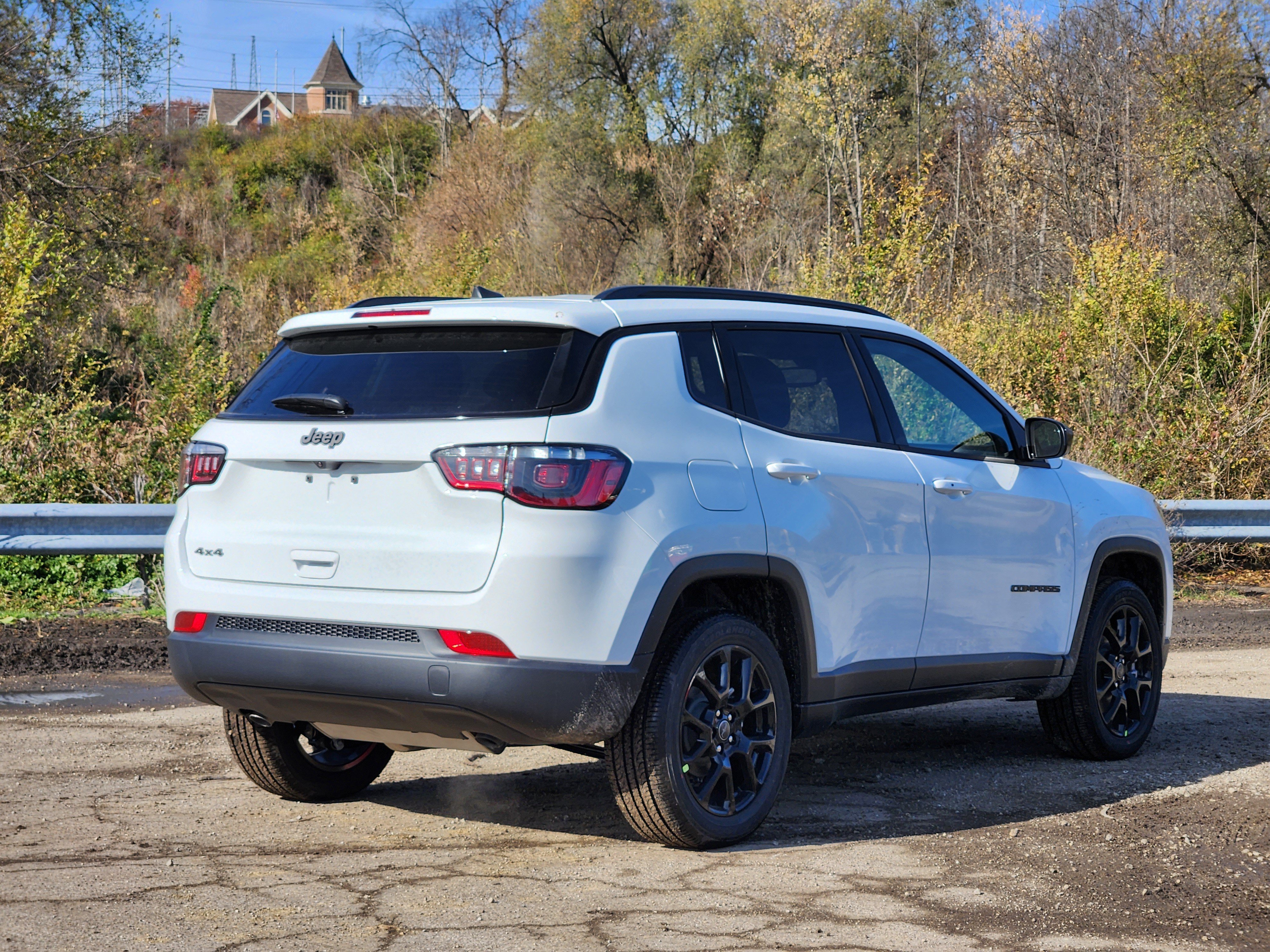 New 2026 Jeep Compass Latitude AWD/4WD image 13