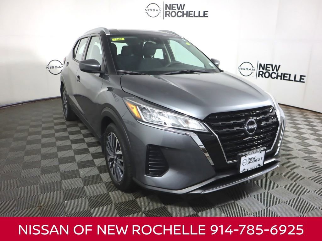 Used 2023 Nissan Kicks SV FWD image 1