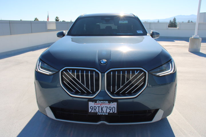 Used 2025 BMW X3 xDrive30i w/ Premium Package image 7