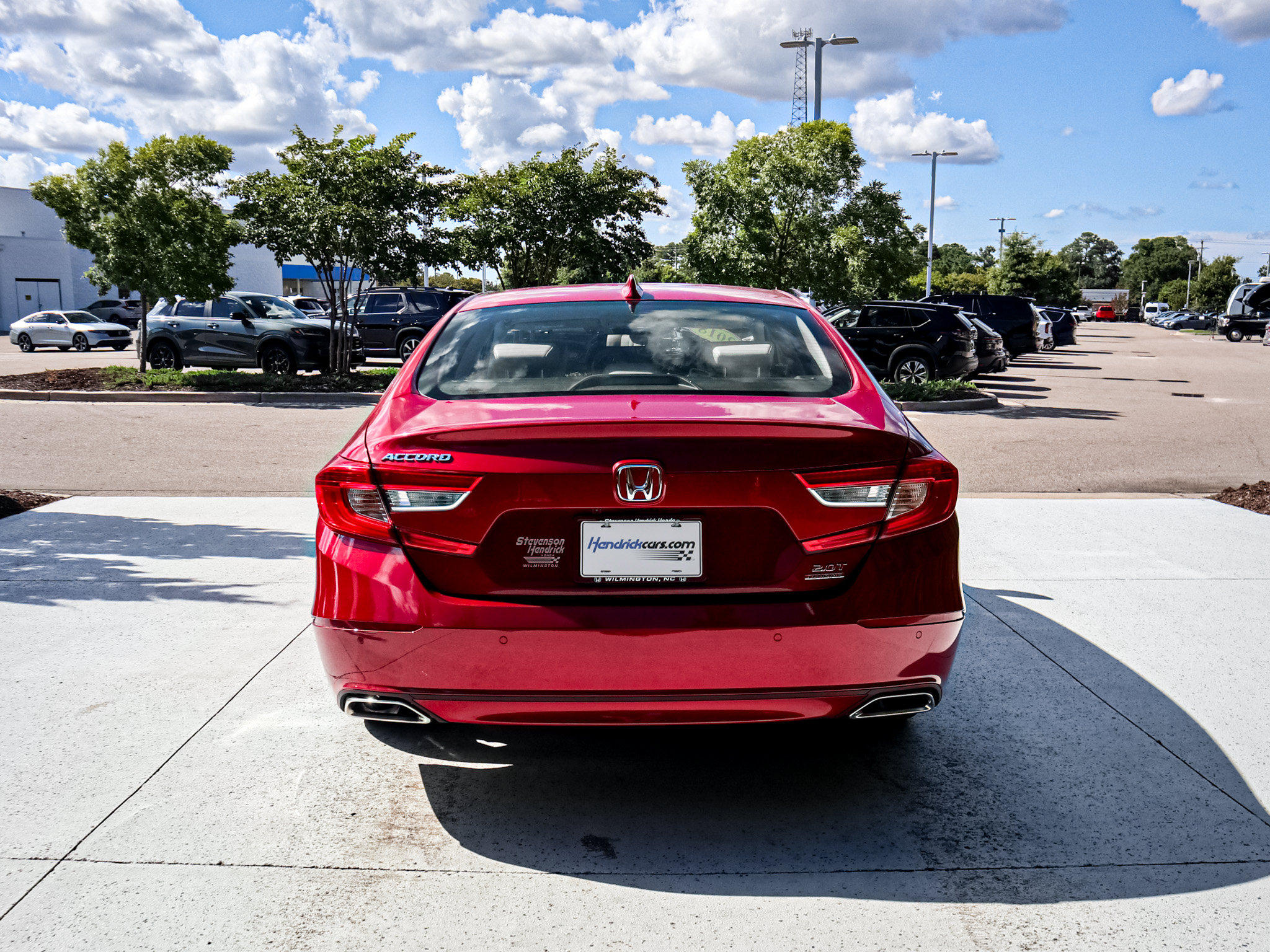 Used 2018 Honda Accord Touring image 9