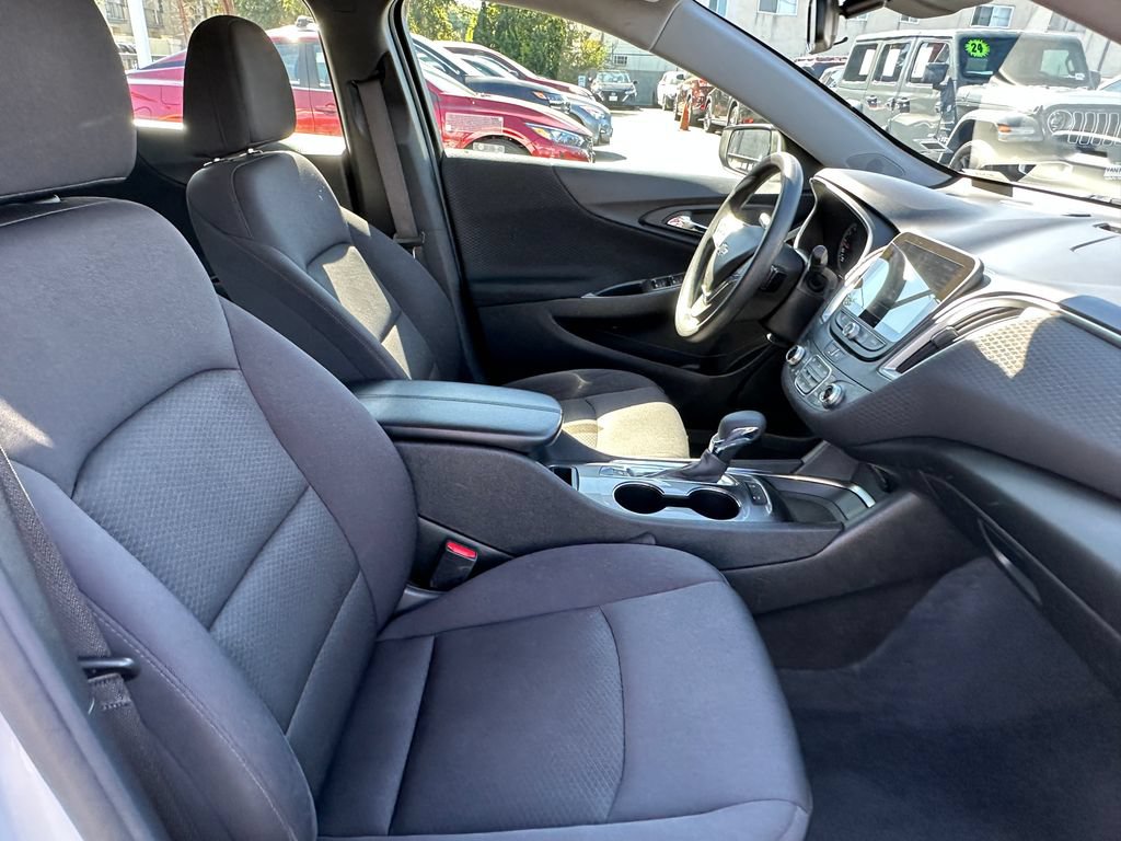 Used 2024 Chevrolet Malibu LT FWD image 15