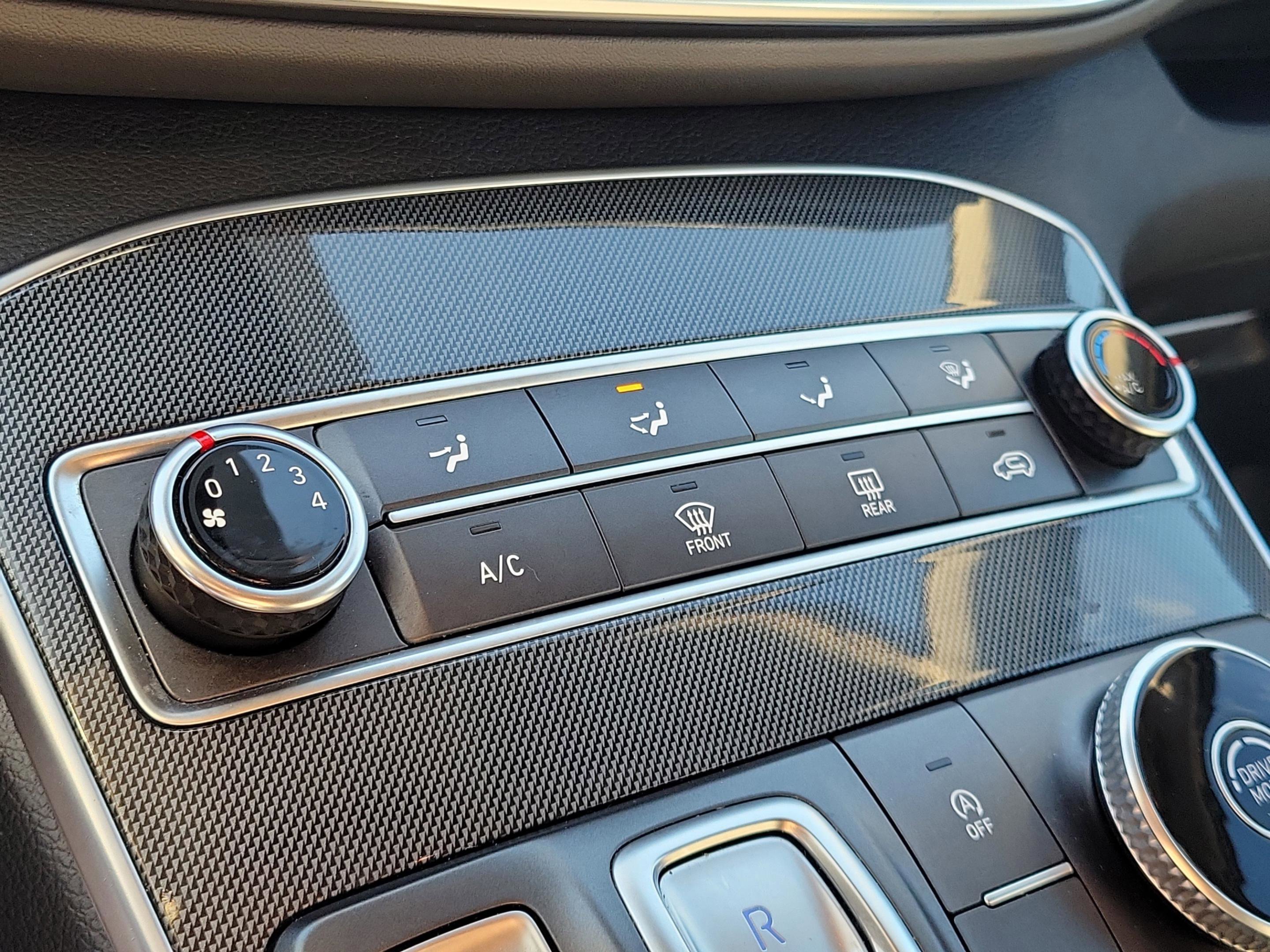 Used 2021 Hyundai Santa Fe SE image 28